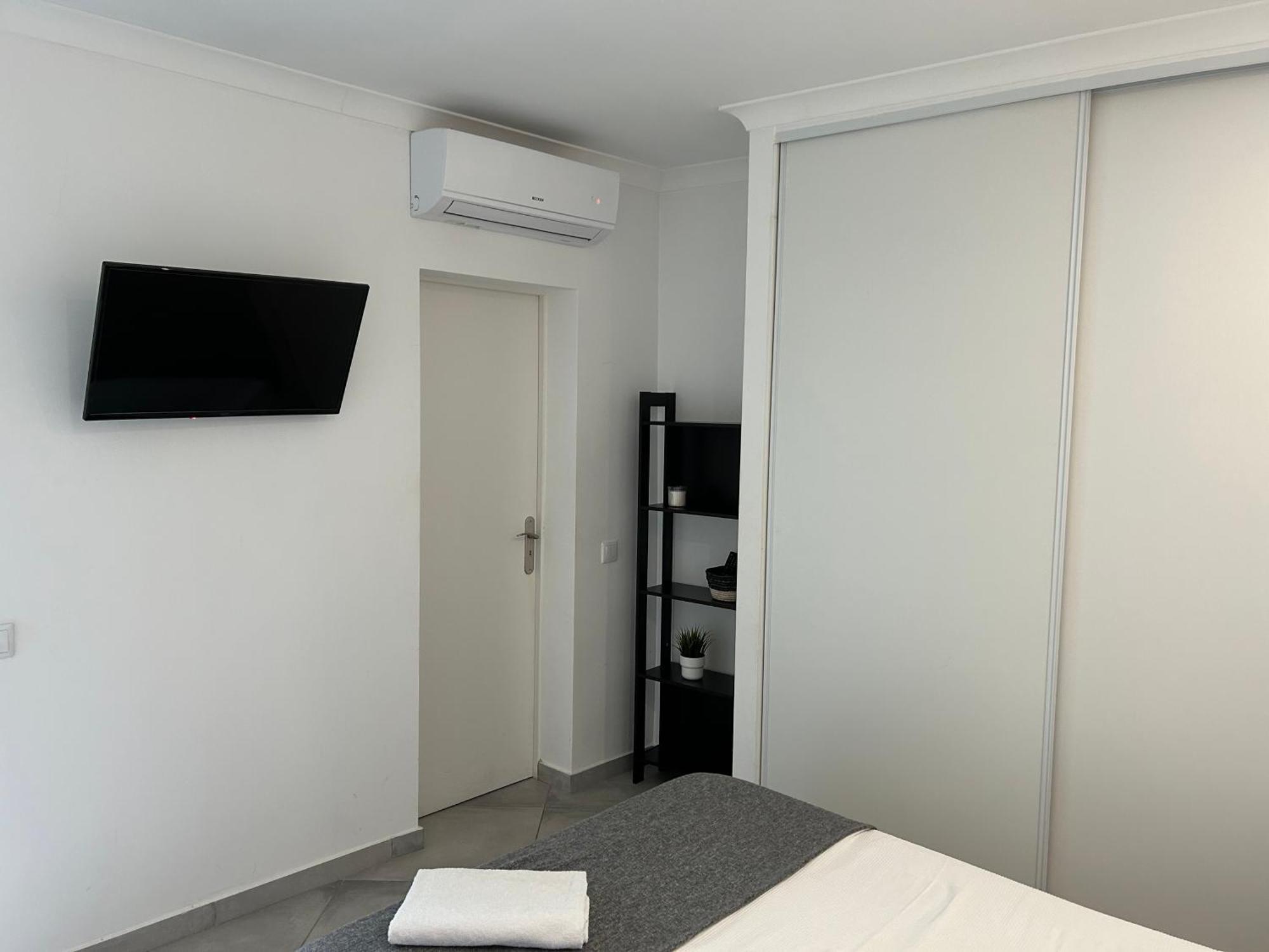 Old Town House Villa Loule Luaran gambar